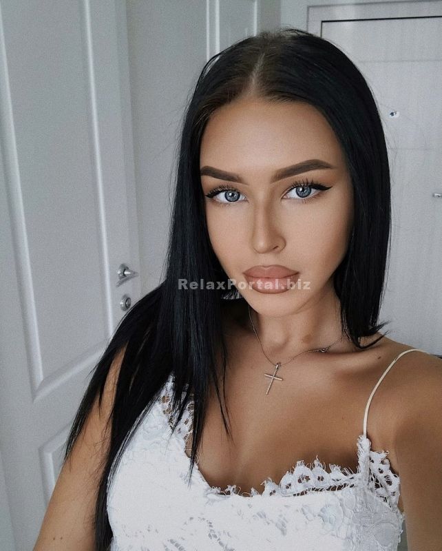 Lviv Escorts : Lora – photo 1