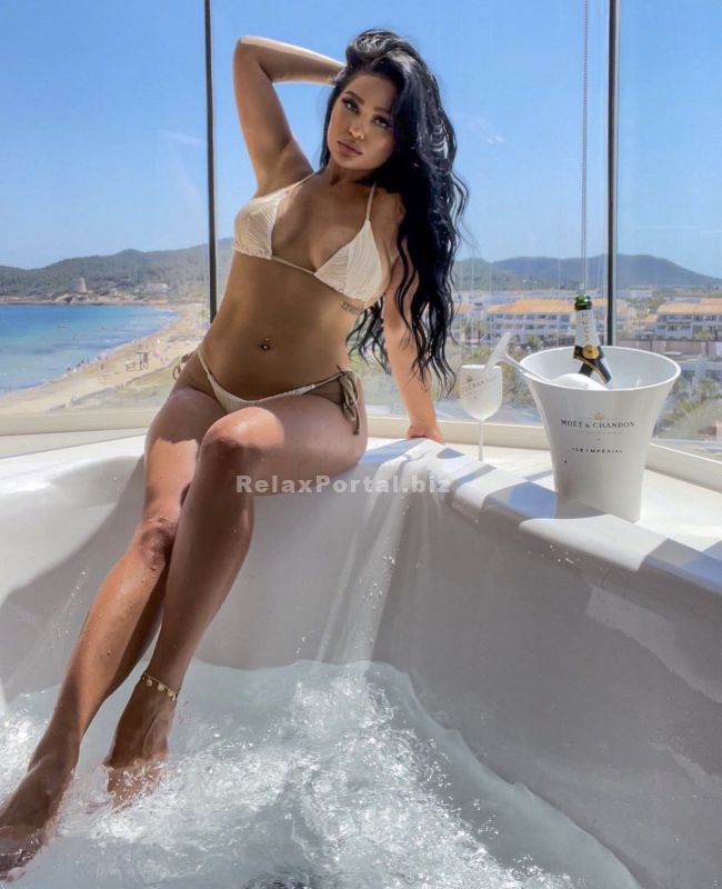 Lviv Escorts : Anna – photo 3