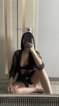 Повія  : Софія – фото 1