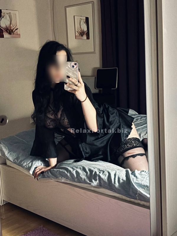 Kyiv Escorts : Kira – photo 4