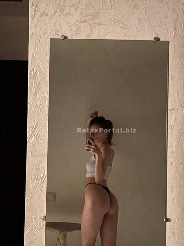 Kyiv Escorts : Daniela – photo 2