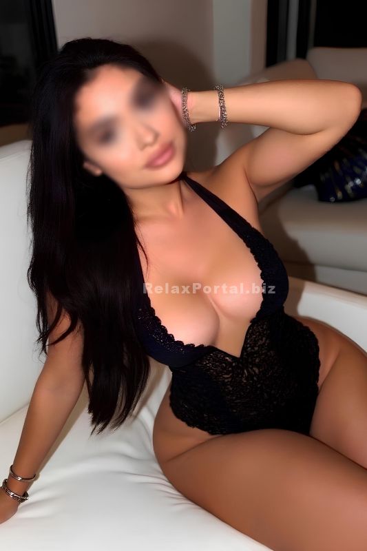 Kyiv Escorts : Alina – photo 4
