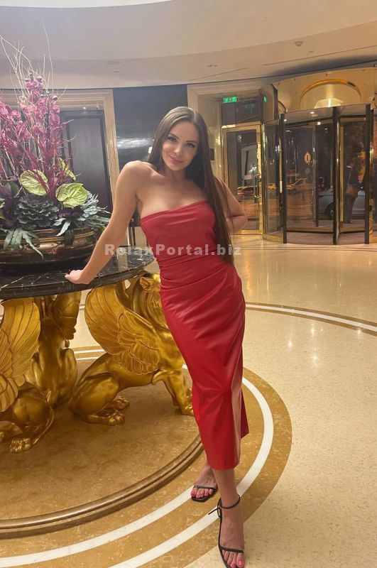 Chernivtsi Escorts : Adelina – photo 2