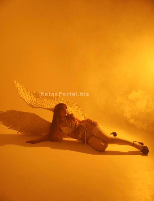 Chernivtsi Escorts : Alina – photo 2