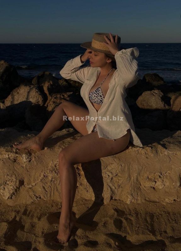 Vinnytsia Escorts : Karina – photo 3