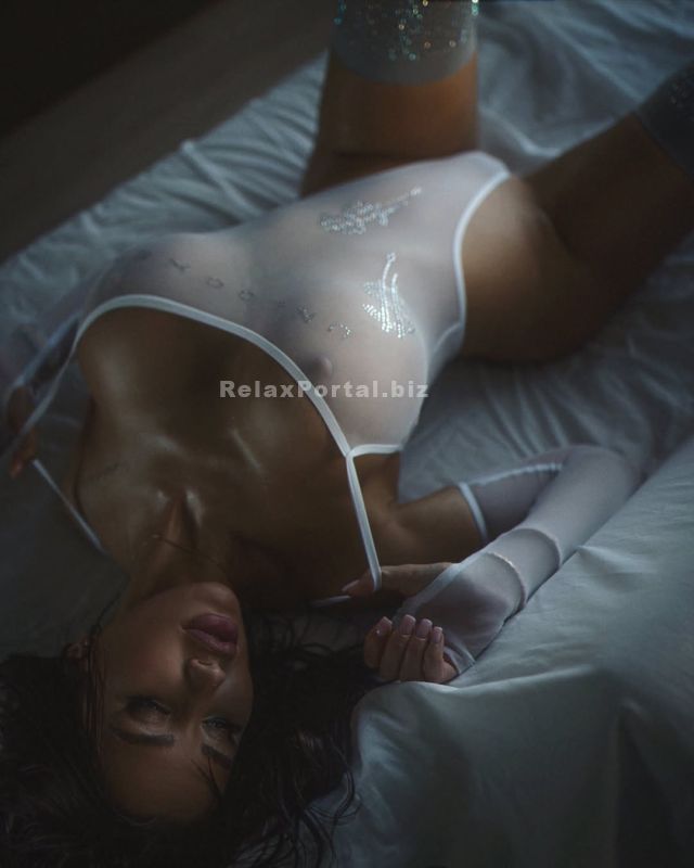 Zaporizhzhia Escorts : Dominika – photo 5