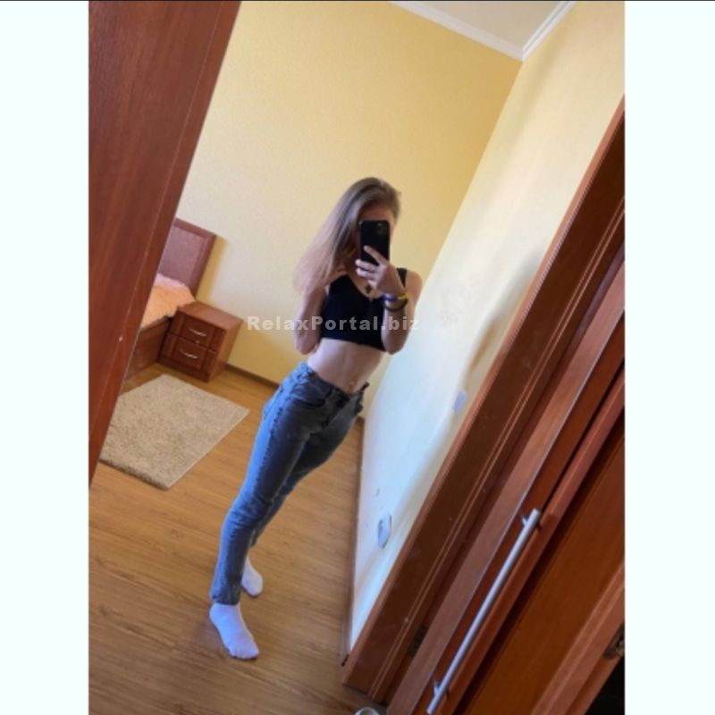 Chernivtsi Escorts : Kira – photo 3