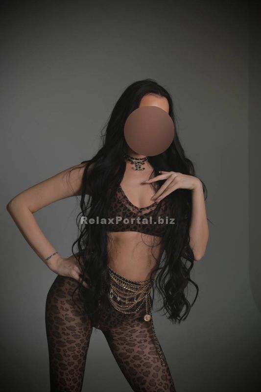 Lviv Escorts : Karmen – photo 2