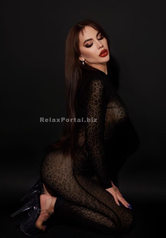 Lviv Escorts : Verona – photo 1