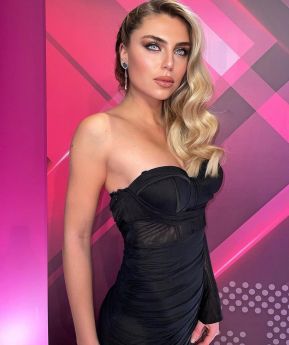 Escort  : Mika – photo 1